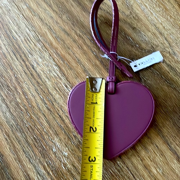 Coach Leather Primrose Heart Bag Charm NWT - Picture 8 of 8